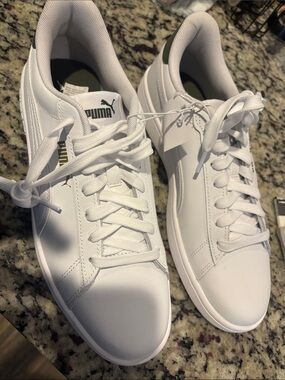 ADD FREE items Puma White Low-Top Casual Sneakers 9.5 NWT MENS